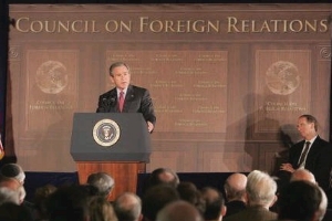 Präsident George Bush beim Rat an Ausländischen Beziehungen